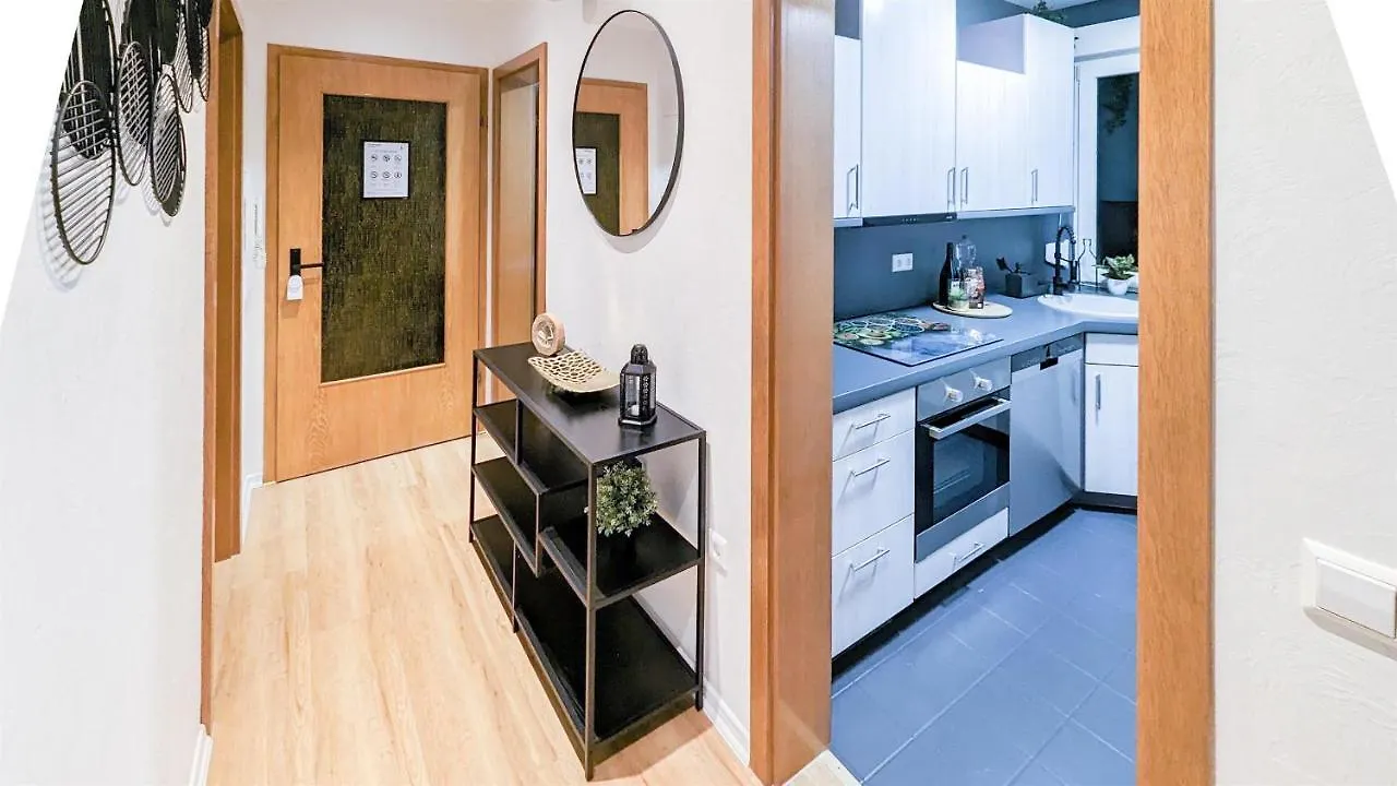 Alfa 4 Zimmer Apartment 8 Personen Netflix Inet Ebk Wm Trockner Stuttgart