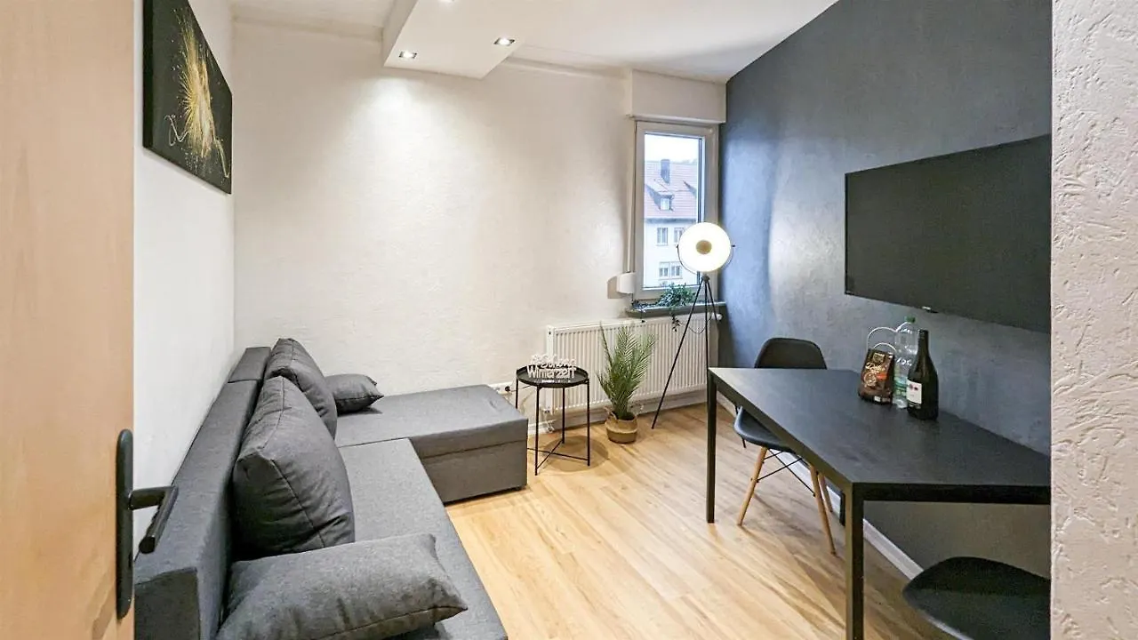 Alfa 4 Zimmer Apartment 8 Personen Netflix Inet Ebk Wm Trockner Stuttgart