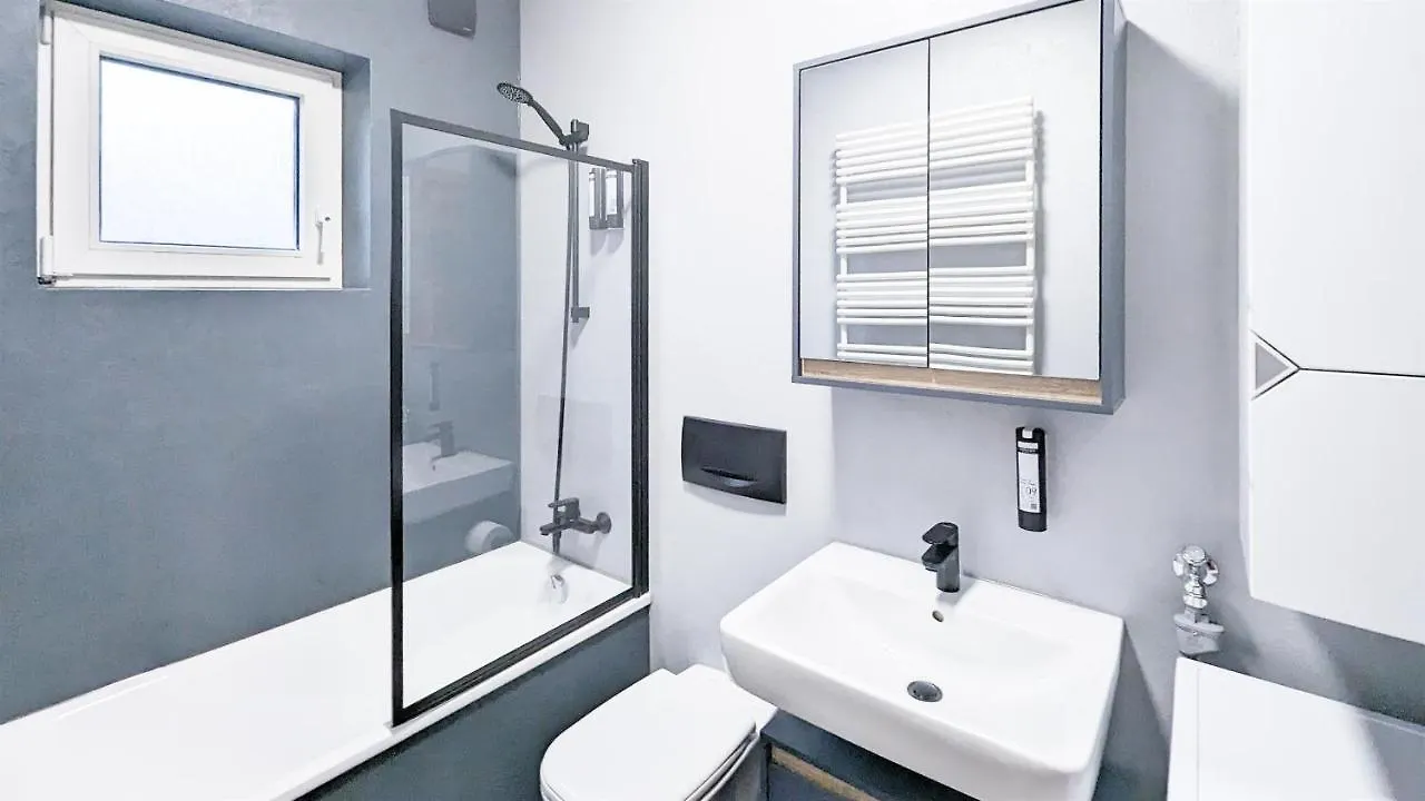 Alfa 4 Zimmer Apartment 8 Personen Netflix Inet Ebk Wm Trockner Stuttgart 0*,  Germany
