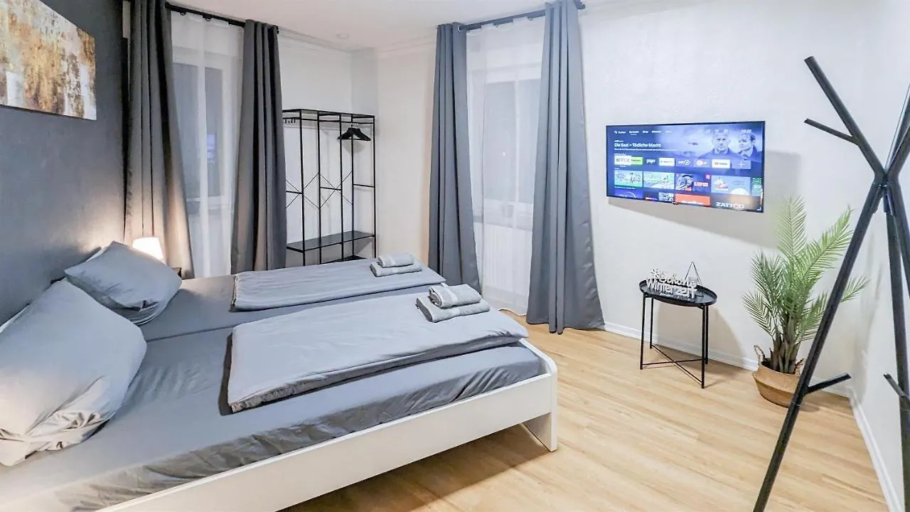 Alfa 4 Zimmer Apartment 8 Personen Netflix Inet Ebk Wm Trockner Stuttgart